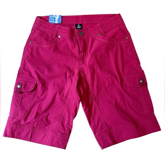 Kuhl Pants - KÜHL Splash 11" Cargo Shorts in Plum Performance Fabric Women’s Size 8